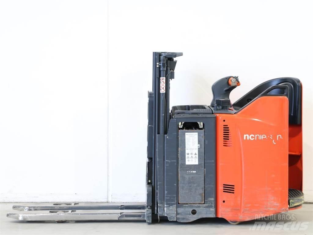 Linde L12SP/133-00 Rankiniai vėžimėliai