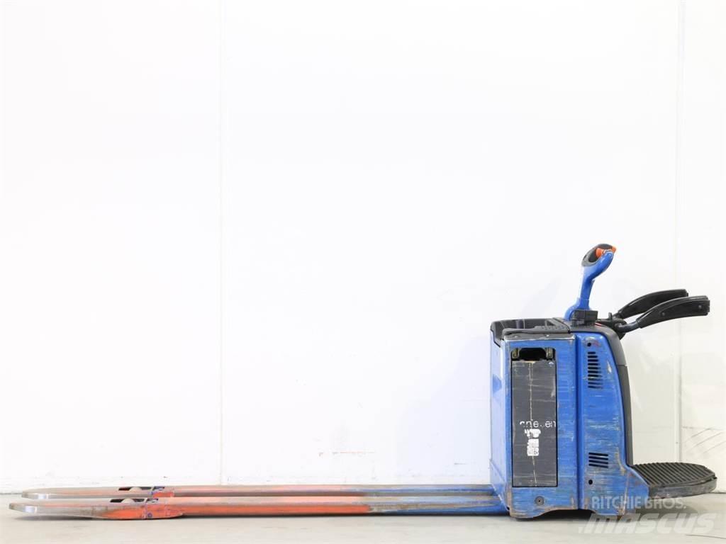 Linde T20AP/131 Rankiniai vėžimėliai