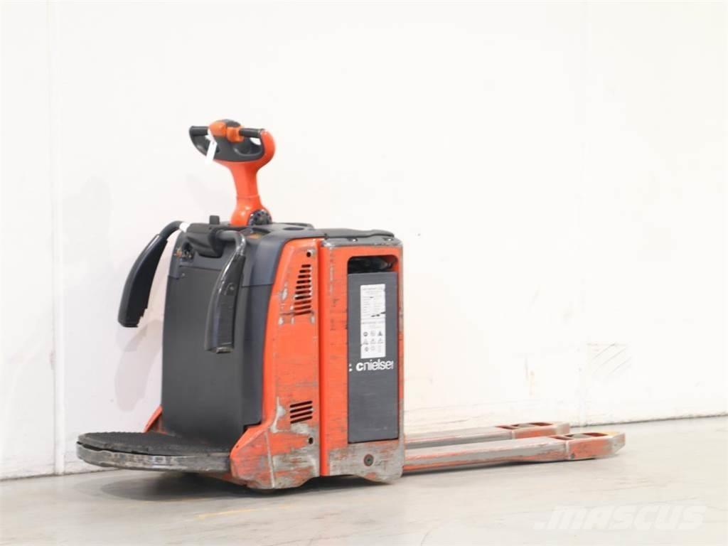 Linde T20AP/131 Rankiniai vėžimėliai