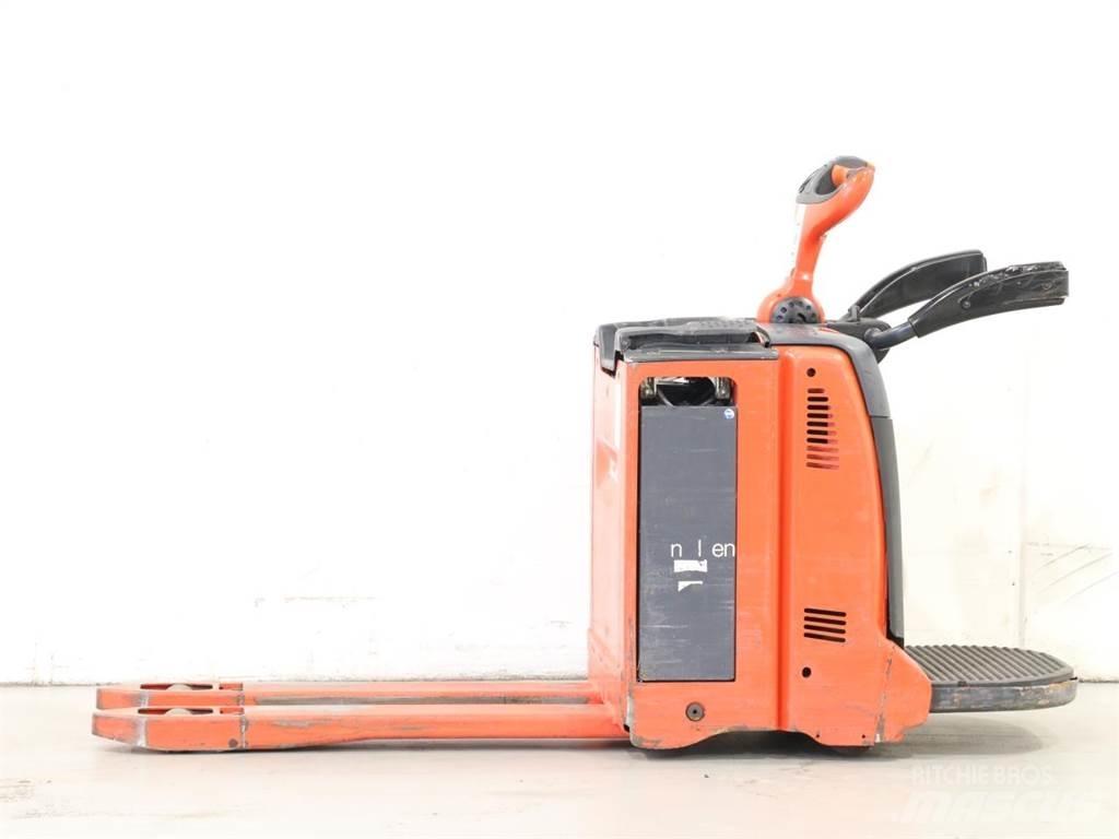 Linde T20AP/131-08 Rankiniai vėžimėliai