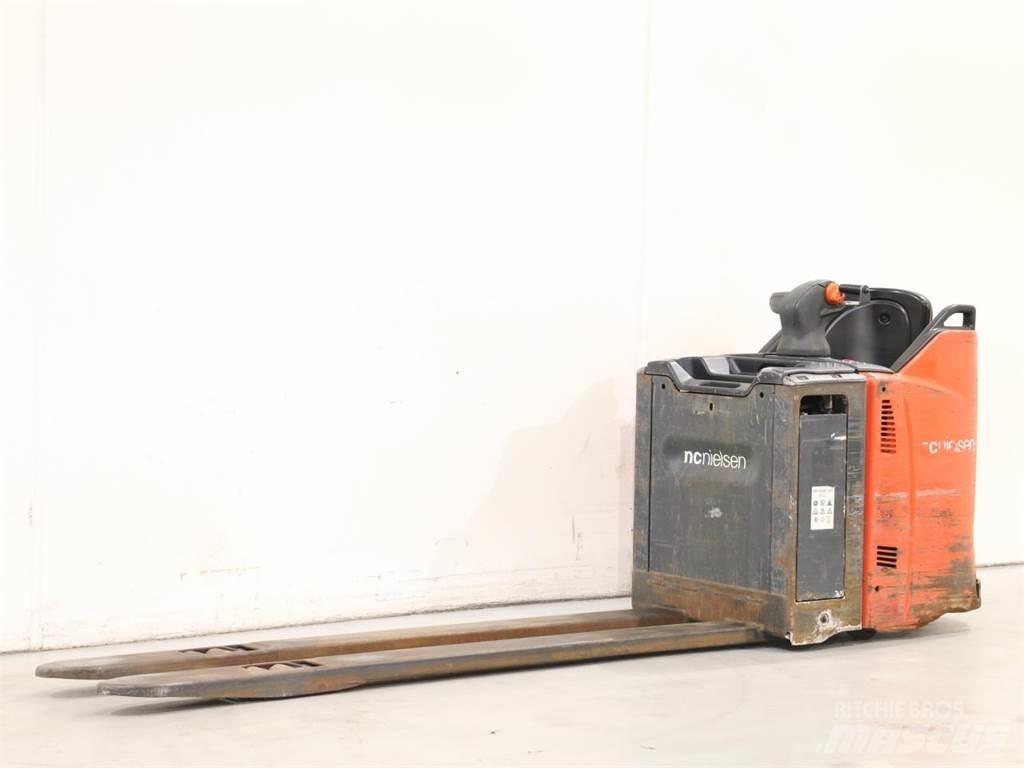 Linde T20SP/131 Rankiniai vėžimėliai