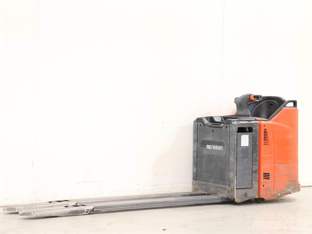 Linde T20SP/131 Rankiniai vėžimėliai