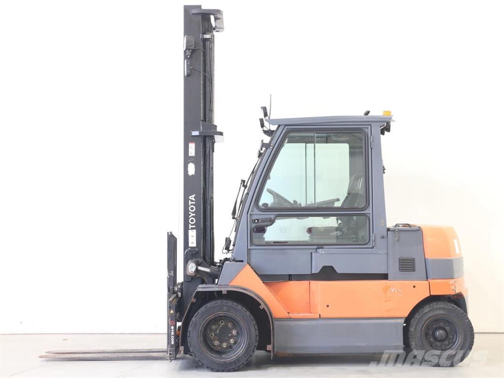 Toyota 7FBMF45 Šakiniai krautuvai - Kita