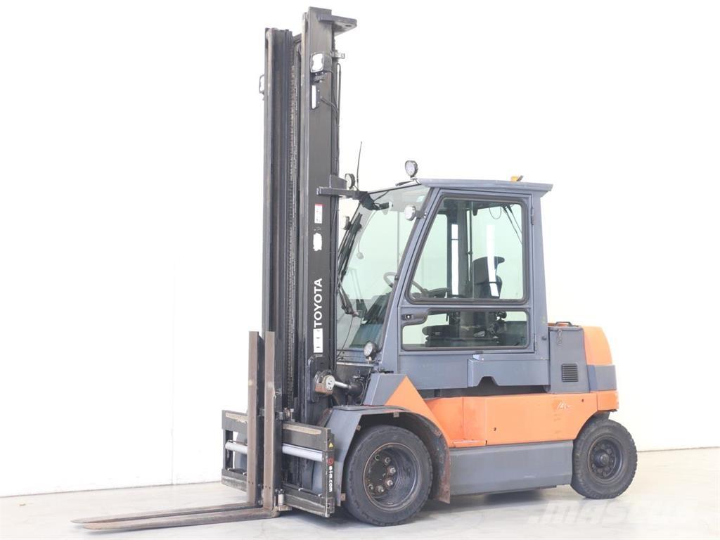 Toyota 7FBMF45 Šakiniai krautuvai - Kita