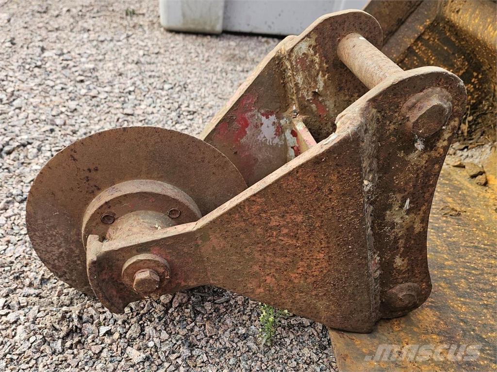  Asfalttileikkuri Kiti naudoti statybos komponentai