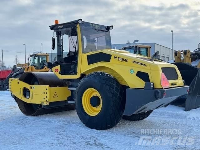 Bomag BW 213D-5 Statyba - Kita