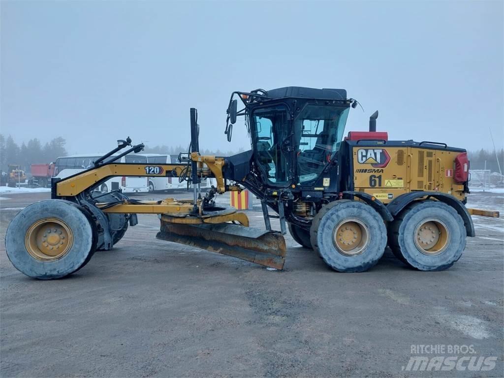 CAT 120 Greideriai