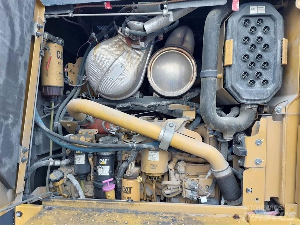 CAT 120 Greideriai