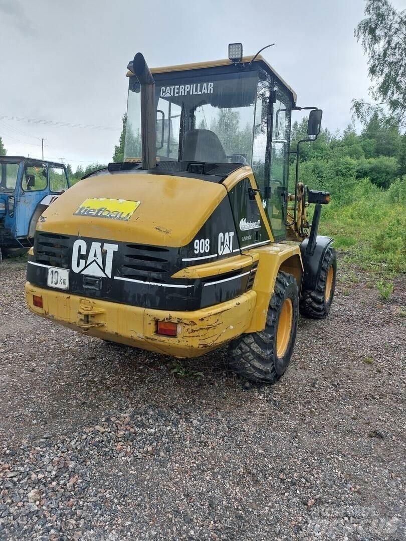 CAT 908 Naudoti ratiniai krautuvai