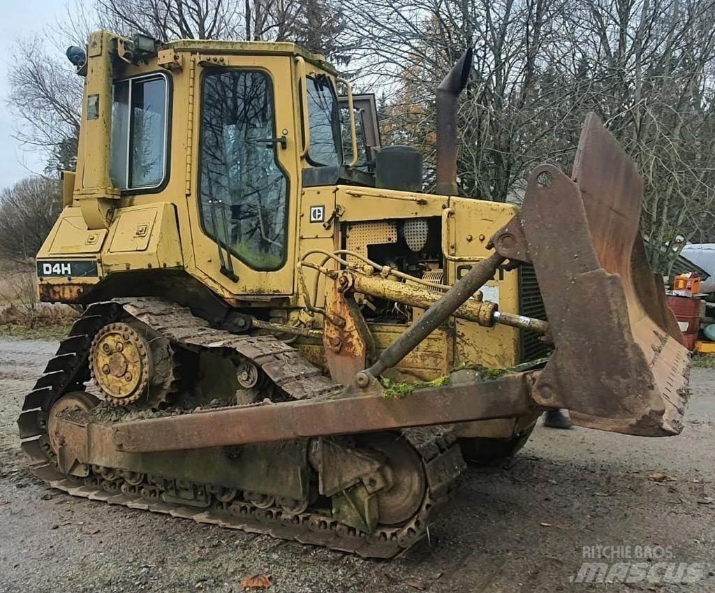 CAT D 4 H Statyba - Kita
