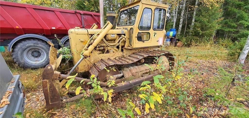 CAT D4D Statyba - Kita