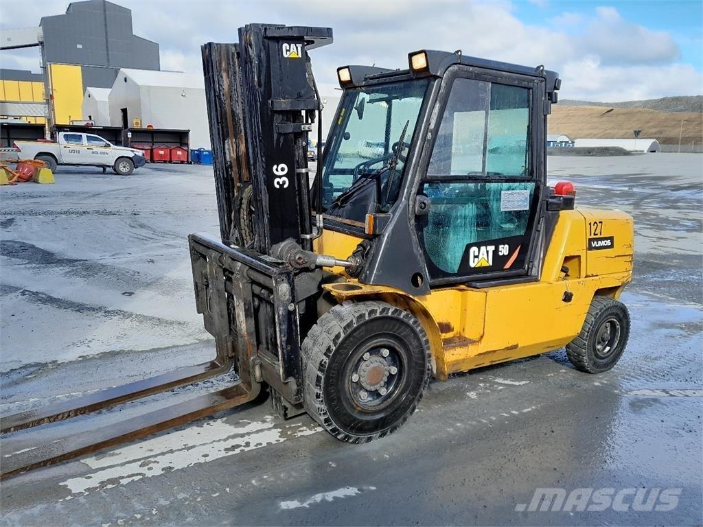 CAT DB50k2 Elektriniai šakiniai krautuvai