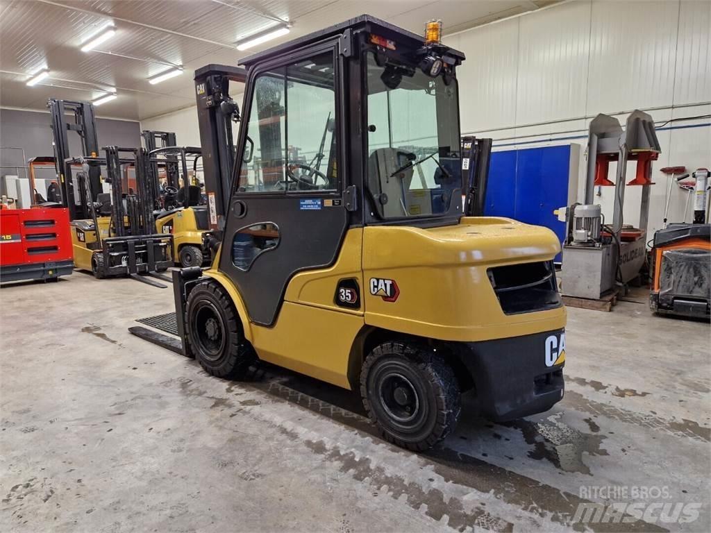 CAT DP35NT Dyzeliniai krautuvai