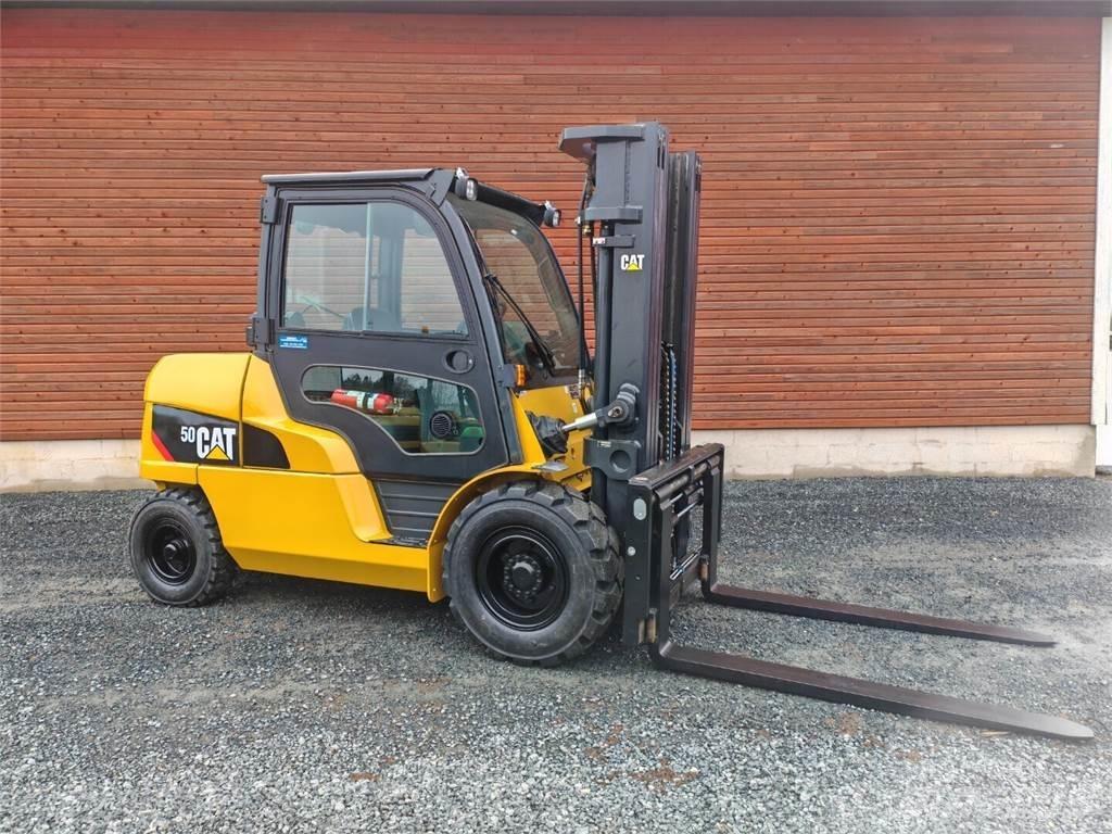 CAT DP50NT Dyzeliniai krautuvai