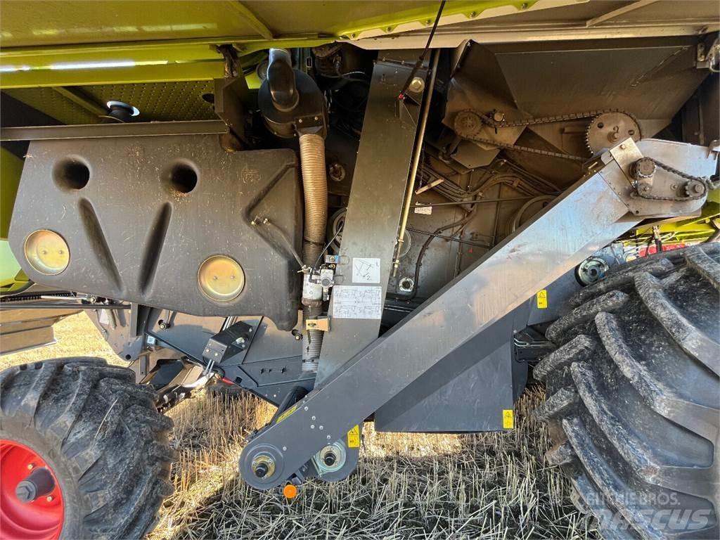 CLAAS Tucano 320 Derliaus nuėmimo kombainai