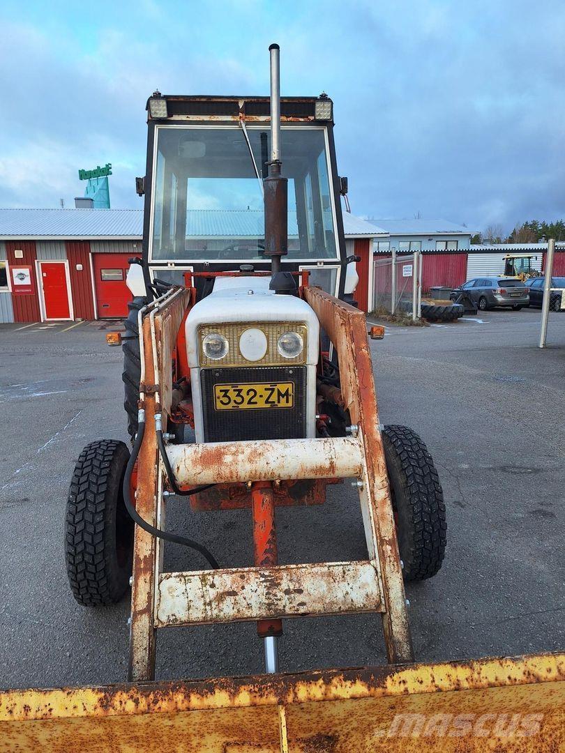 David Brown 990 Traktoriai