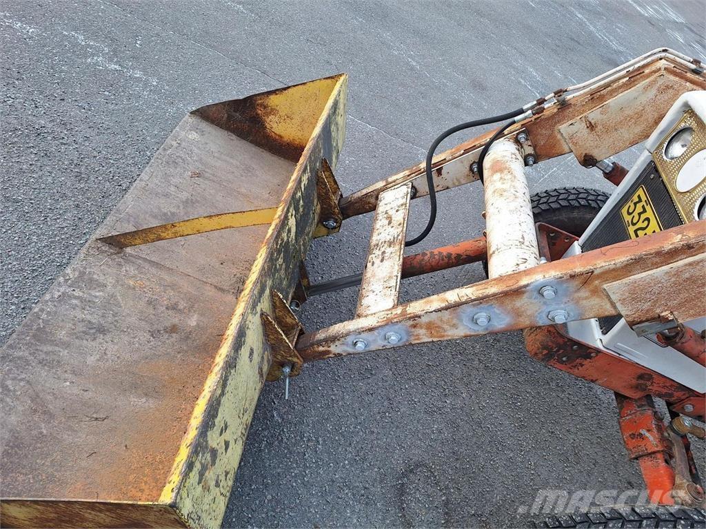 David Brown 990 Traktoriai