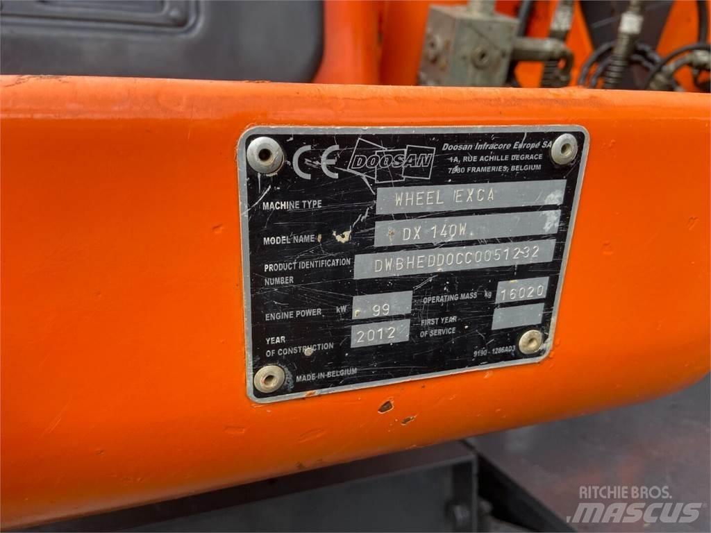 Doosan DX 140W Ratiniai ekskavatoriai