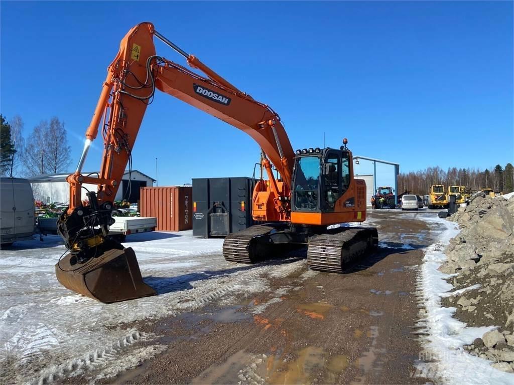 Doosan DX 235 LCR Vikšriniai ekskavatoriai