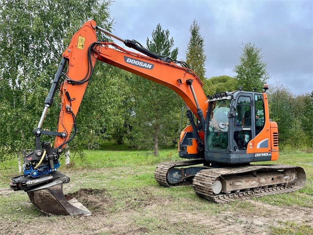Doosan DX140LC Vikšriniai ekskavatoriai