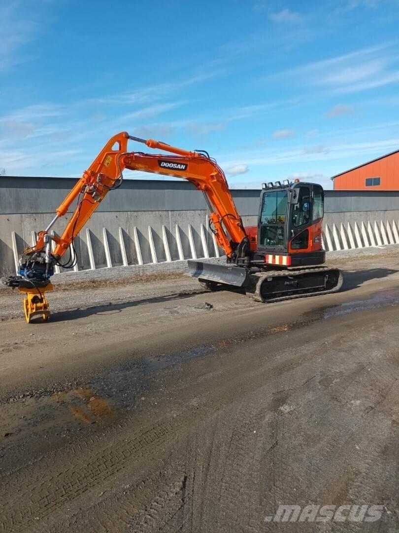 Doosan DX85 R Vidutinės galios ekskavatoriai 7-12 t