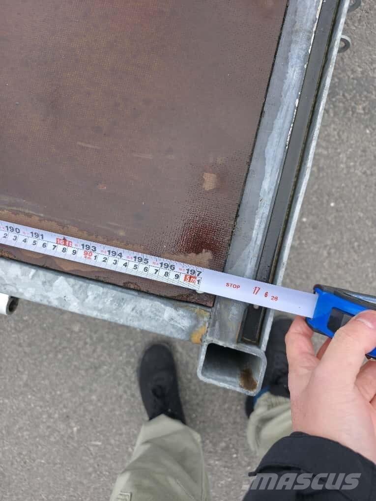 Eduard P4 3000kg Platformos / Pakrovimas iš šono