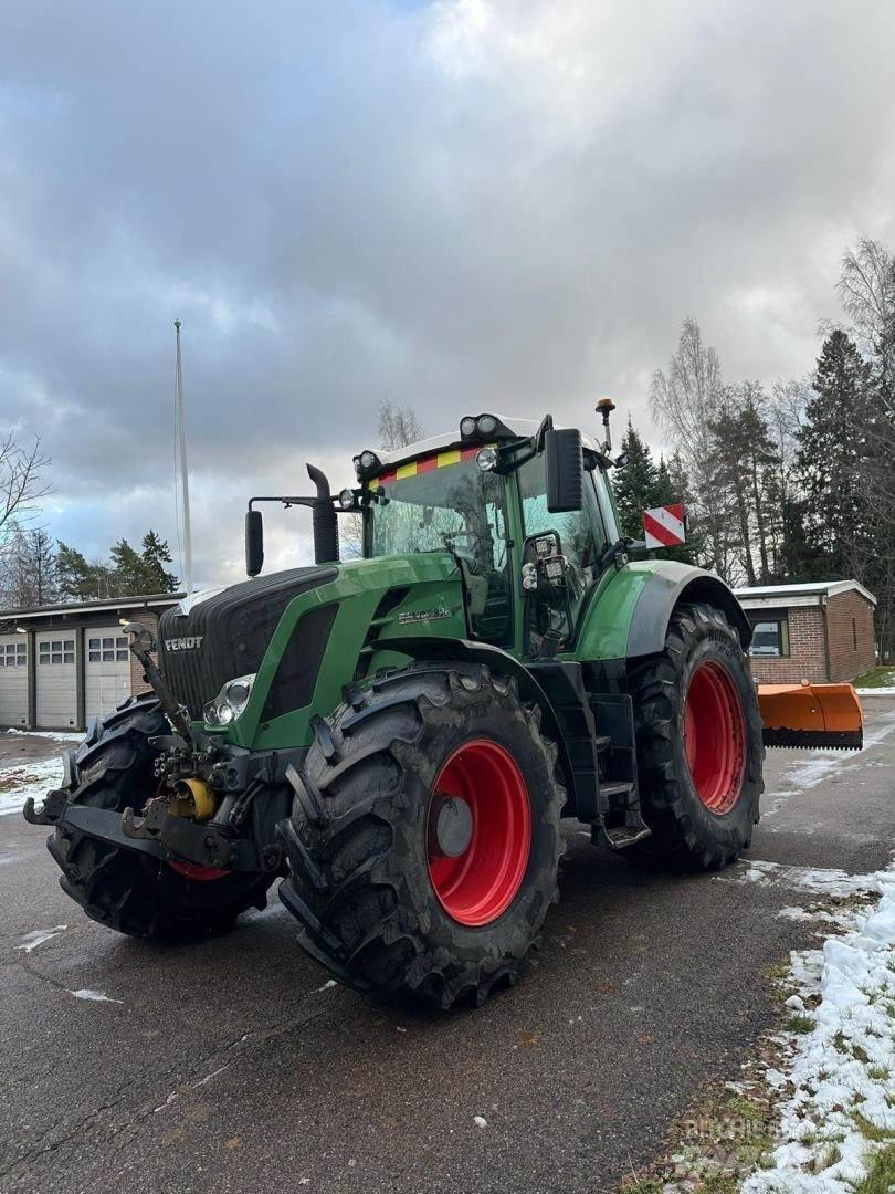 Fendt 828 VARIO Traktoriai