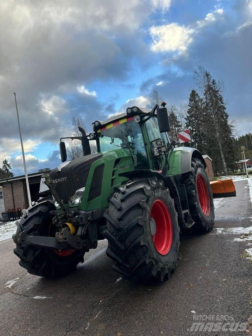 Fendt 828 VARIO Traktoriai