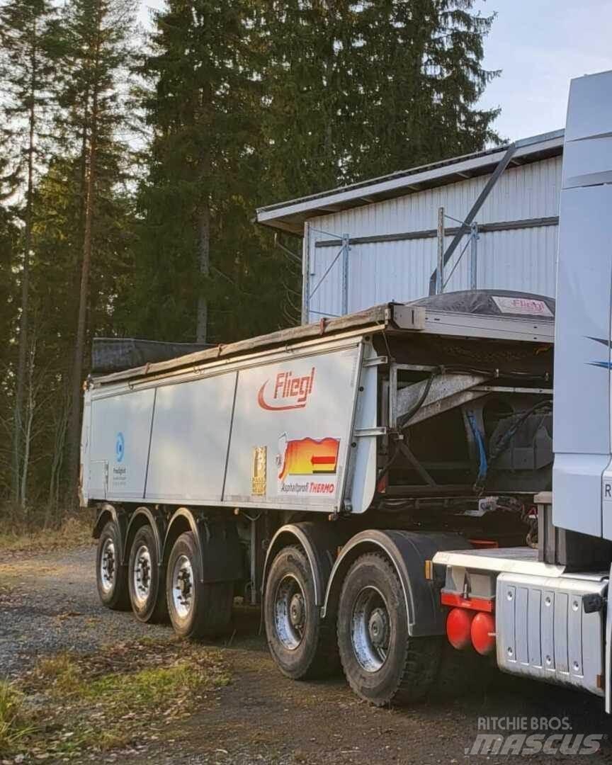 Fliegl ASS372 Savivartės puspriekabės