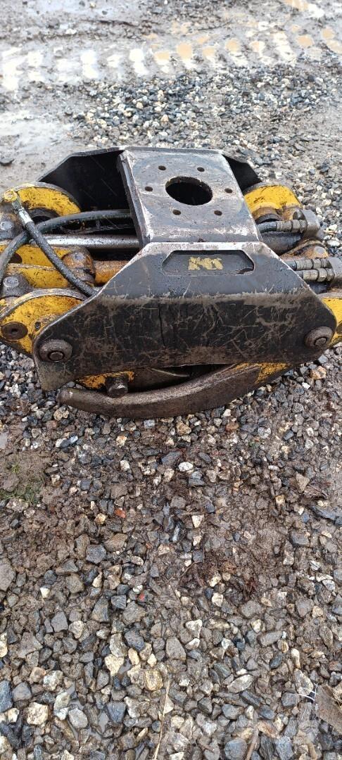  Grippen risukoura Griebtuvai