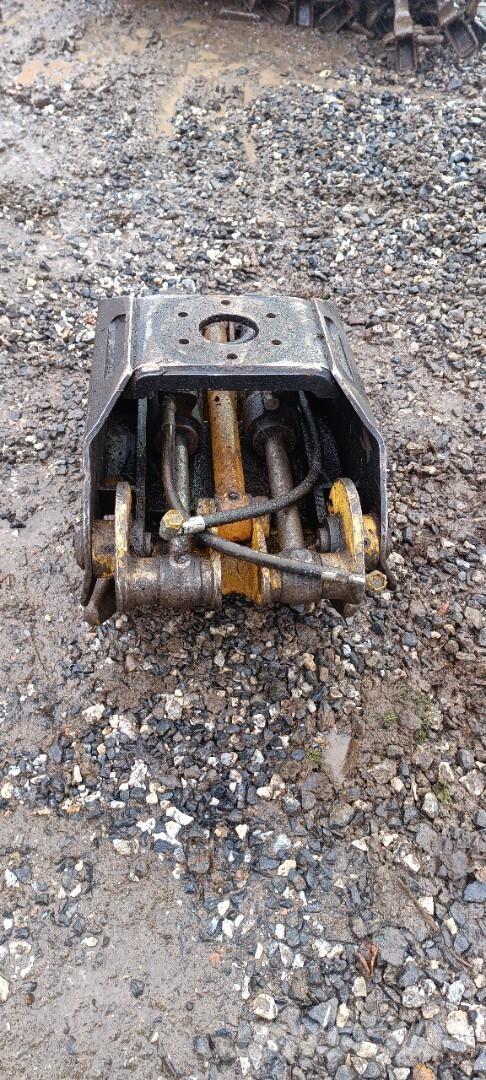  Grippen risukoura Griebtuvai