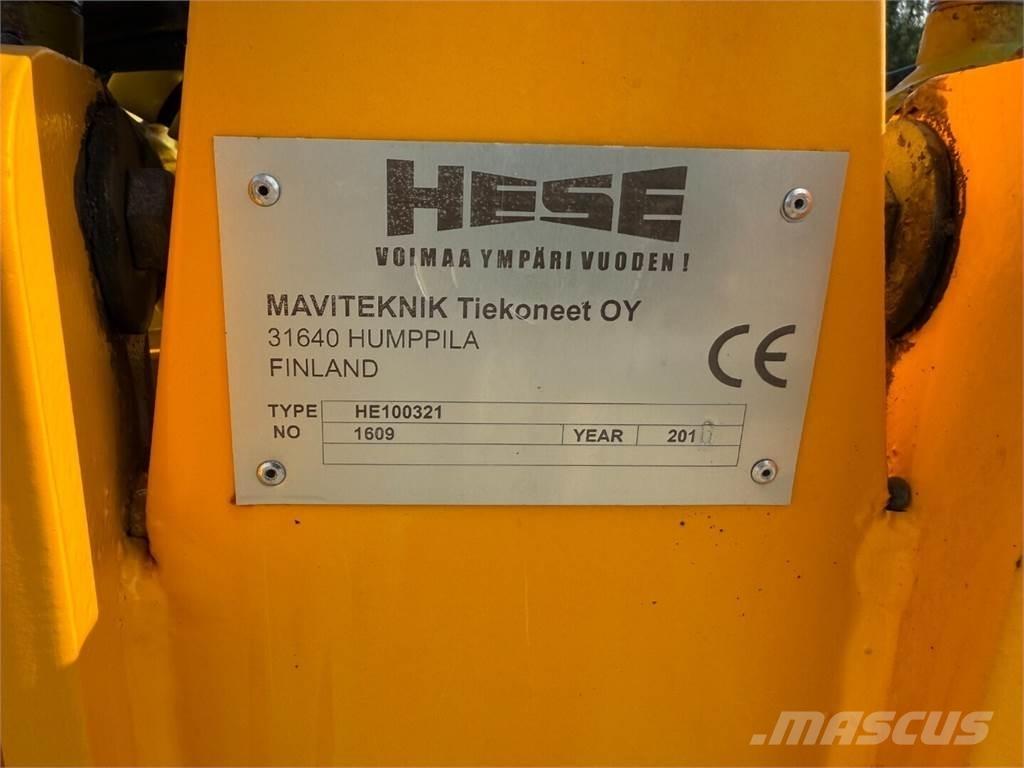 Hese HE 100-32 Kita kelių ir sniego technika