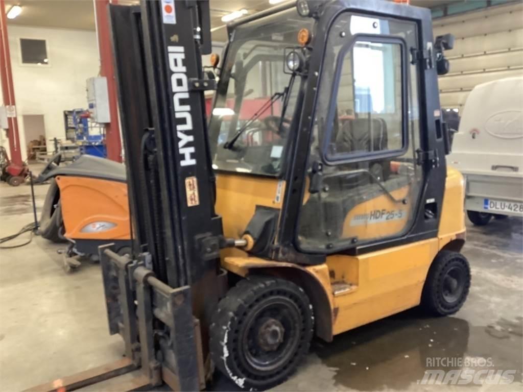 Hyundai HDE 25 E Dyzeliniai krautuvai