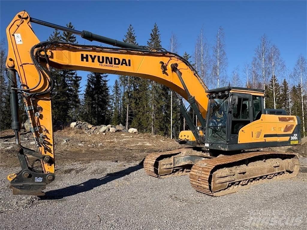 Hyundai HX300L Vikšriniai ekskavatoriai