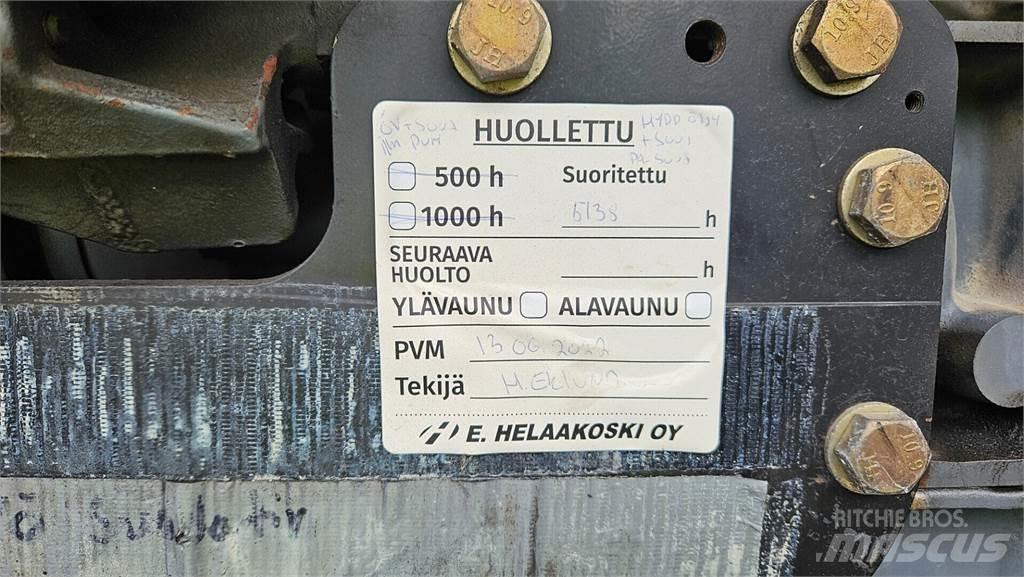 JLG 860SJ Vertikalūs stiebiniai keltuvai