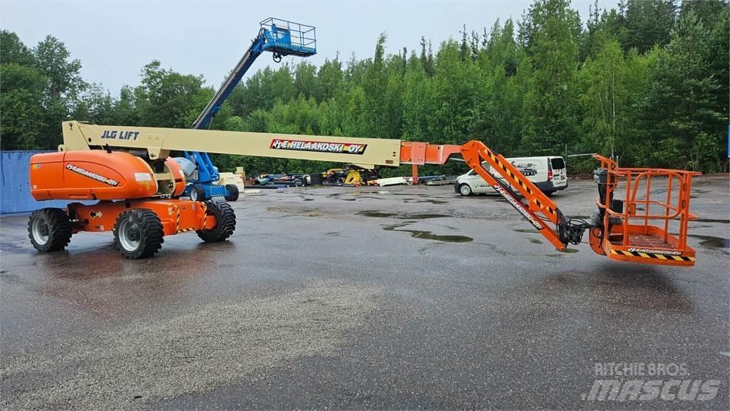 JLG 860SJ Vertikalūs stiebiniai keltuvai