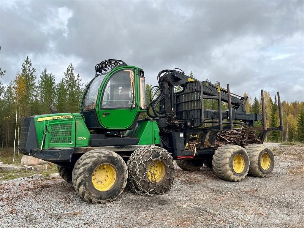 John Deere 1010E Naudoti miškovežiai (Forvarderiai)
