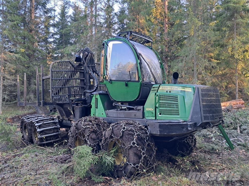 John Deere 1010e Naudoti miškovežiai (Forvarderiai)