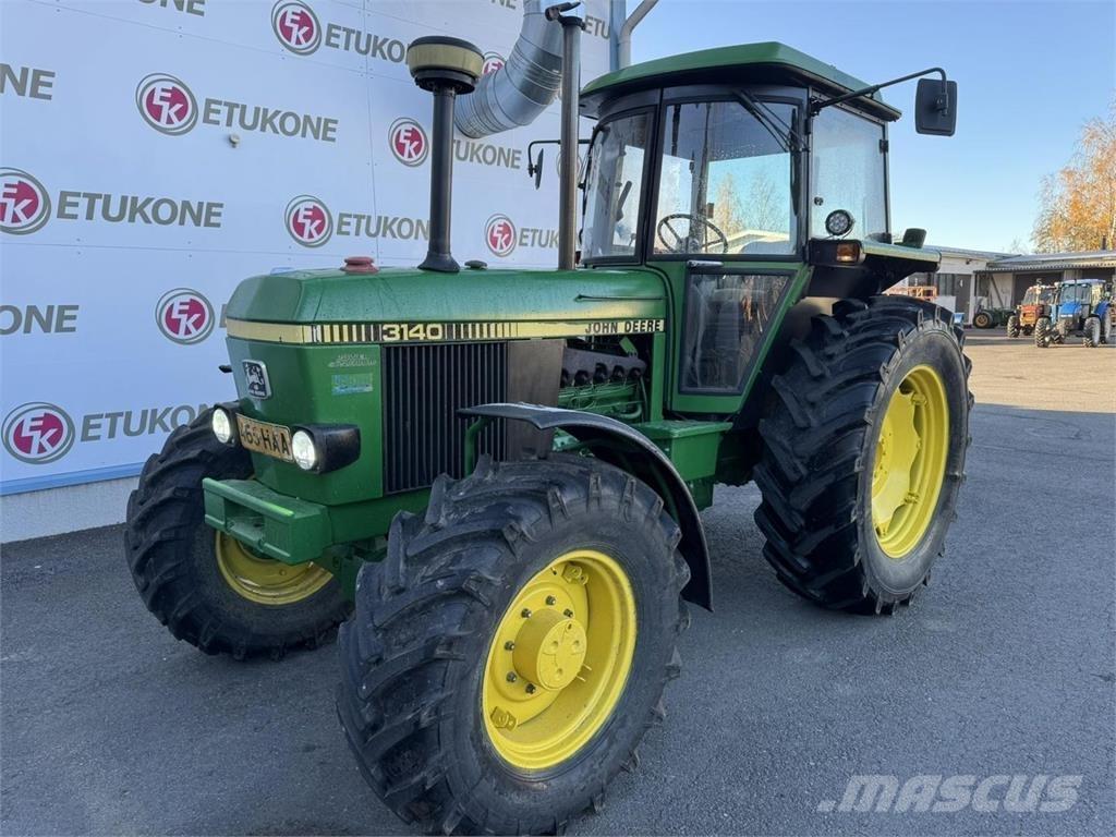 John Deere 3140 Traktoriai