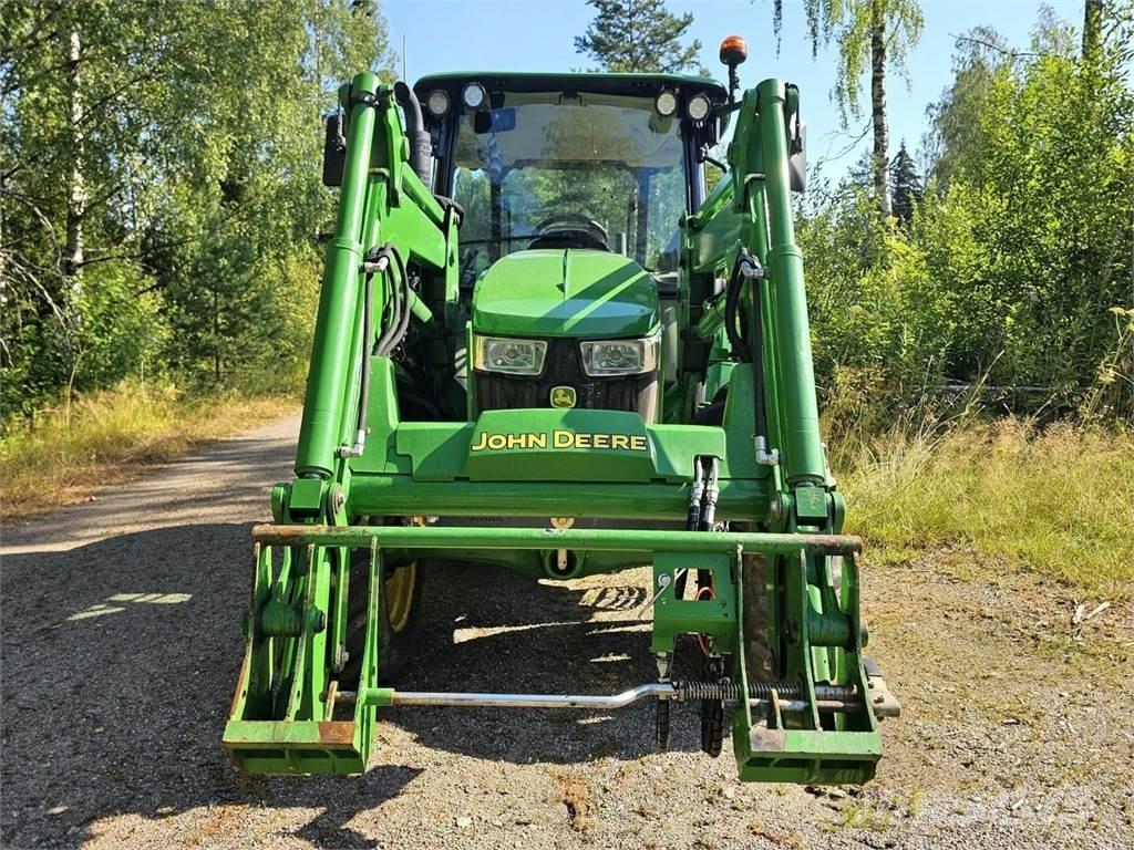 John Deere 5058E Traktoriai