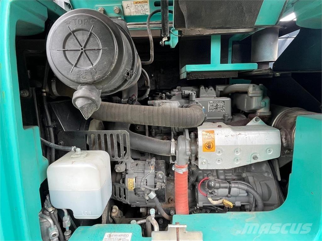 Kobelco SK75SR Vidutinės galios ekskavatoriai 7-12 t