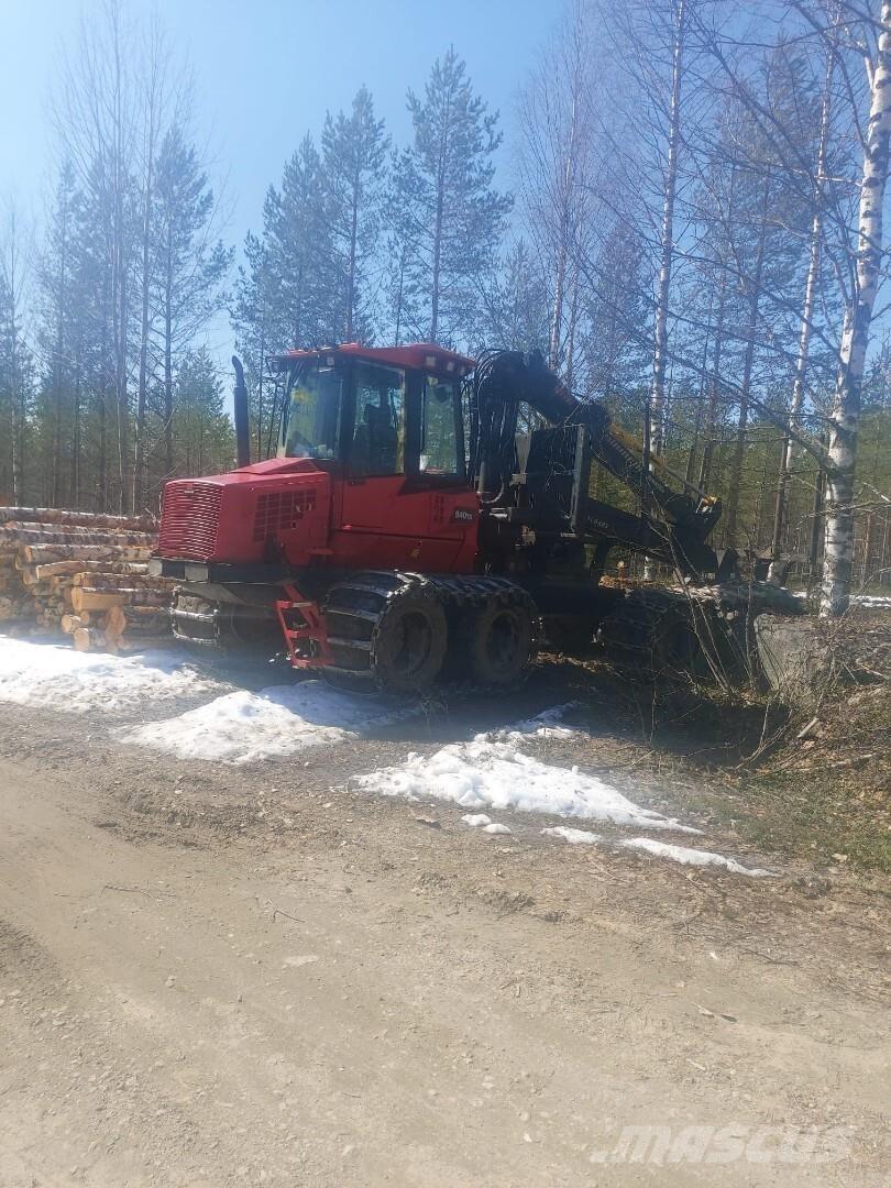 Komatsu 840 TX Naudoti miškovežiai (Forvarderiai)