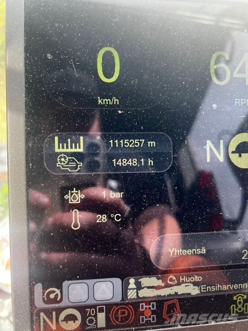 Komatsu 901 XC Miško technika (Harvesteriai)
