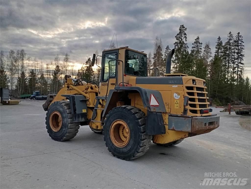 Komatsu WA 380-3H Naudoti ratiniai krautuvai