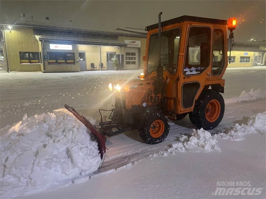 Kubota B 1700 4*4 Aplinkos tvarkymas - Kita