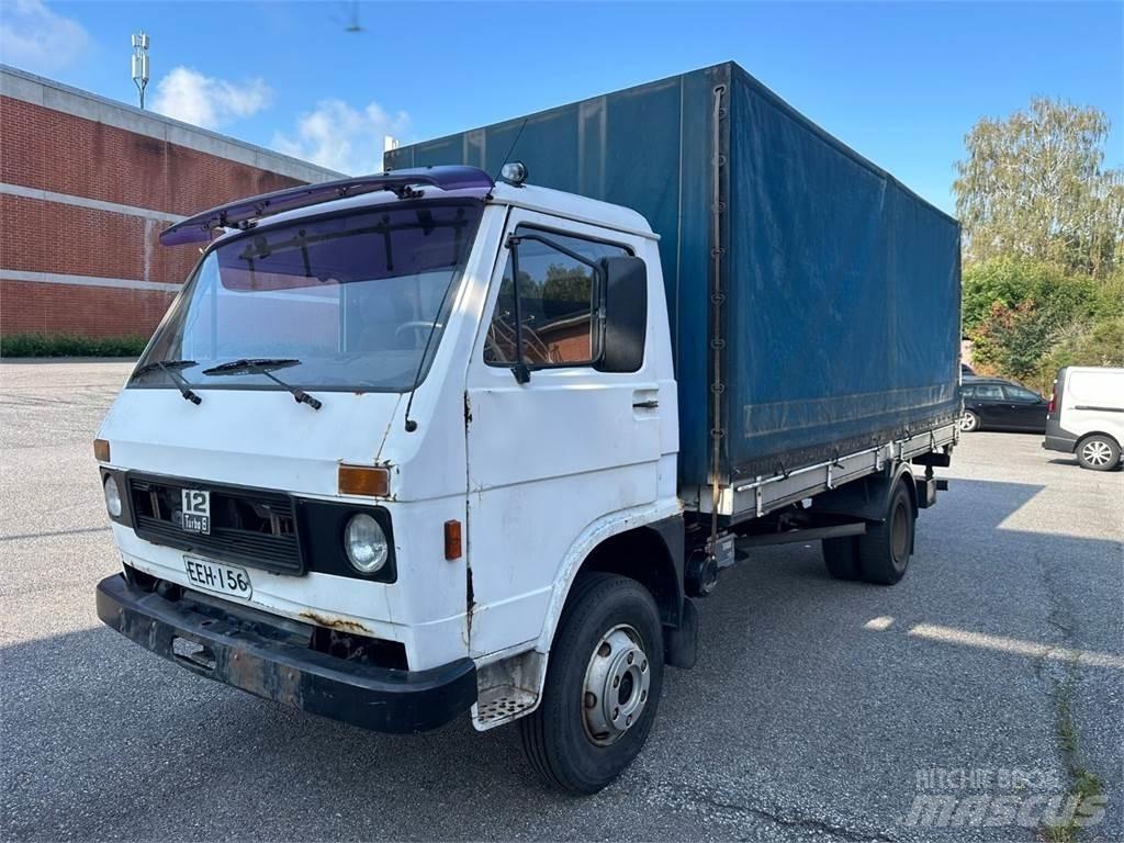 MAN Vw 9.136 Priekabos su tentu