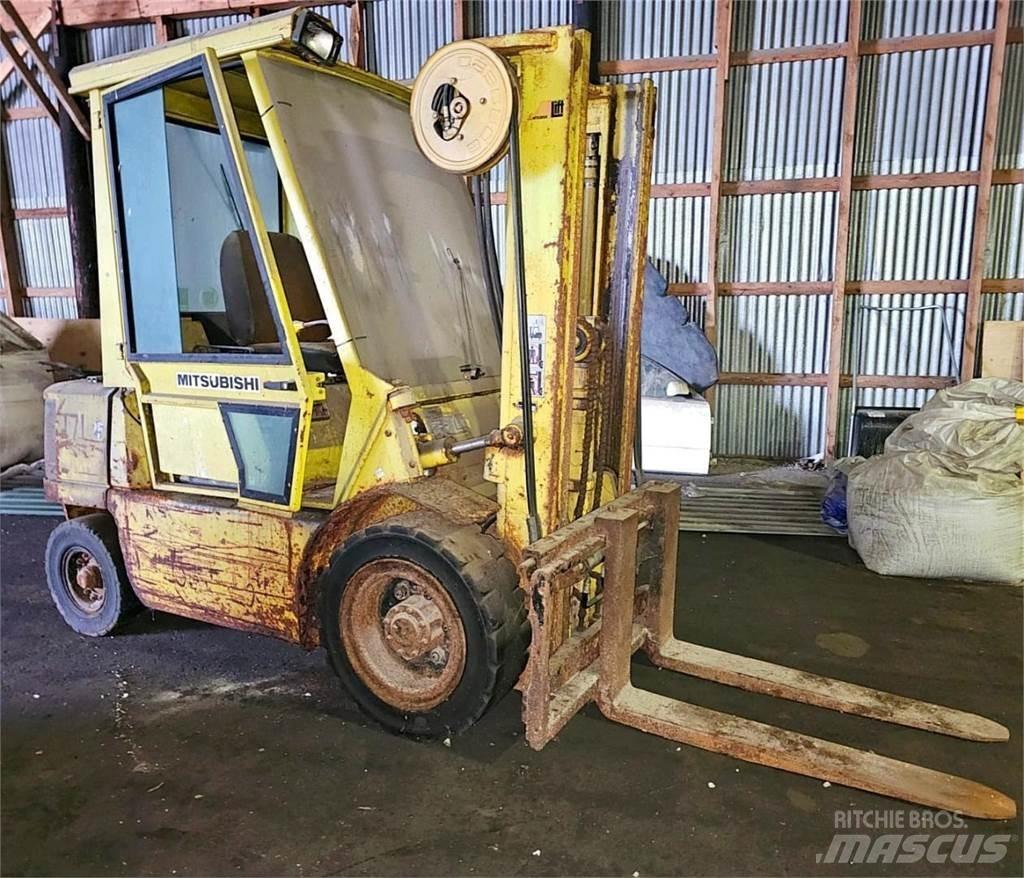 Mitsubishi FD25 Dyzeliniai krautuvai