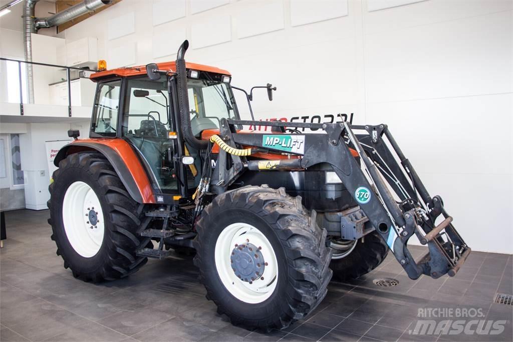 New Holland M135 Traktoriai