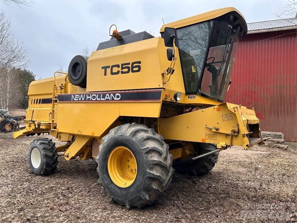 New Holland TC56 Derliaus nuėmimo kombainai