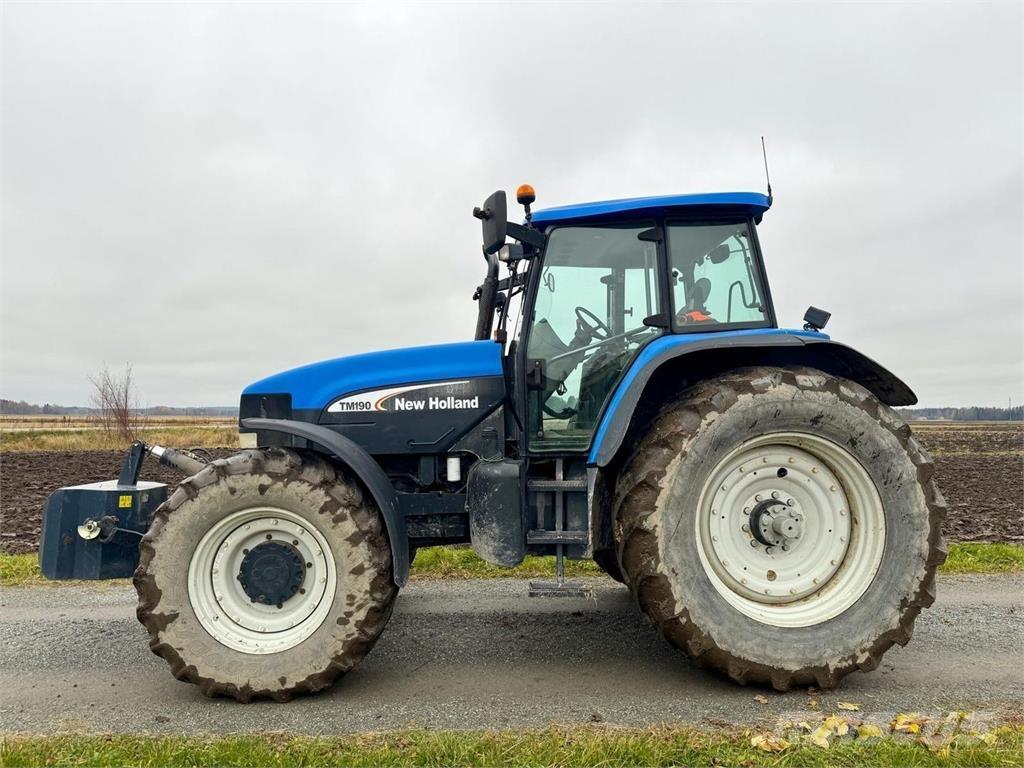 New Holland TM190 Traktoriai